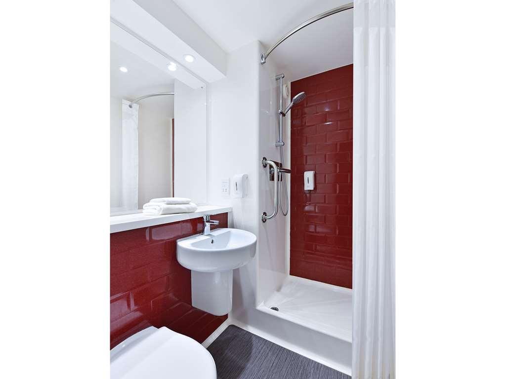 Travelodge Colwyn Bay Old Colwyn Δωμάτιο φωτογραφία